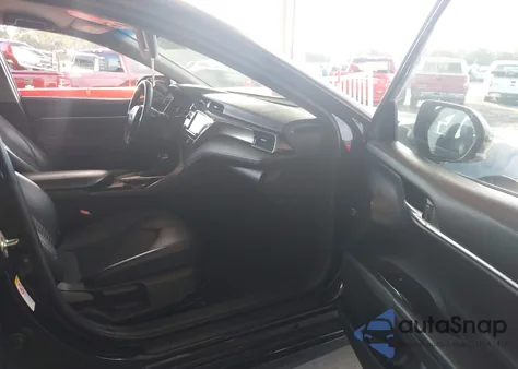 2019 Toyota Camry Se z USA, uszkodzony, nr VIN 4T1B11HK4KU170533